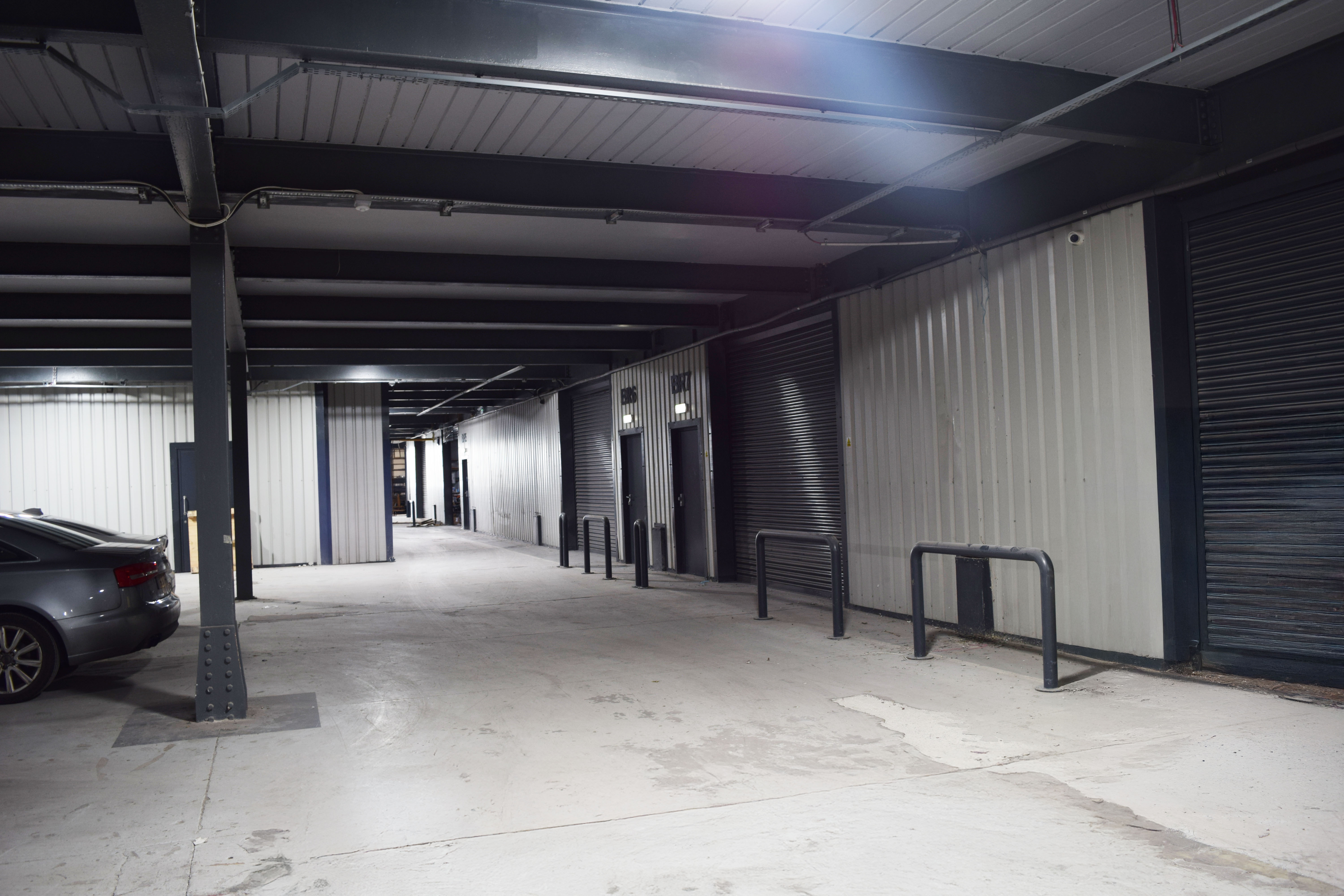 Storage in Blackburn - photo 3